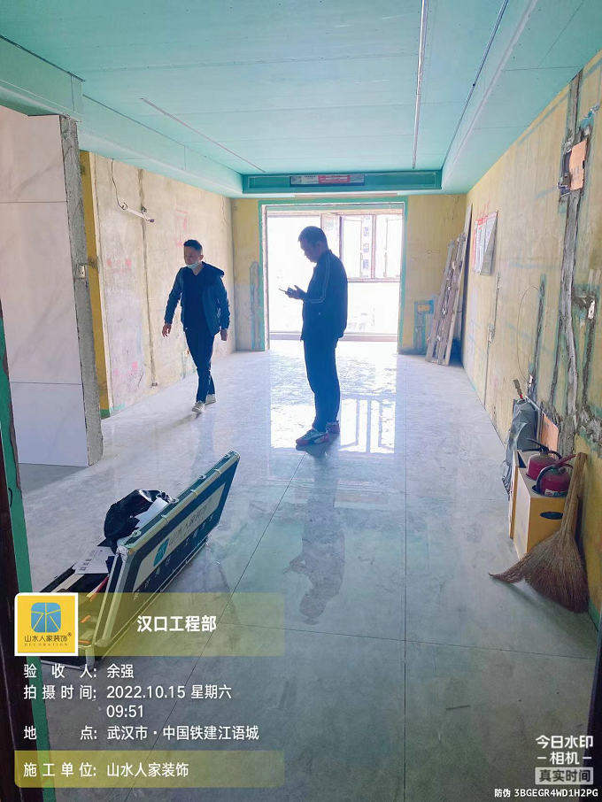 鐵建江語城裝修工地泥木工程驗(yàn)收